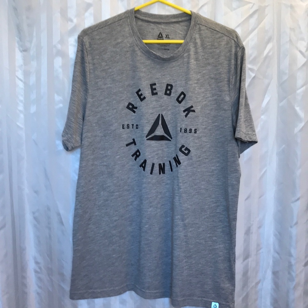 Reebok Men’s size XL short sleeve tee shirt gray
